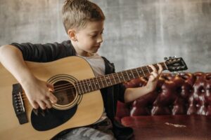 Clases de guitarra acústica en Valencia
